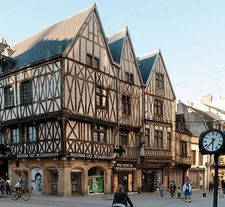 Duplex Au Coeur De Lägenhet